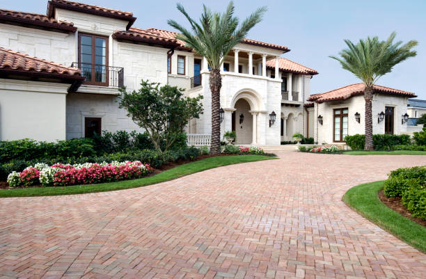 Best Decorative Driveway Pavers  in New Johnsonville, TN